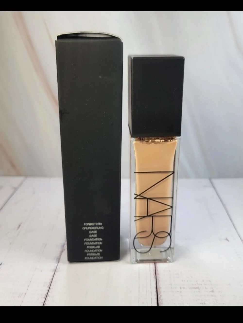 NARS Natural Radiant Longwear Liquid Foundation BNIB